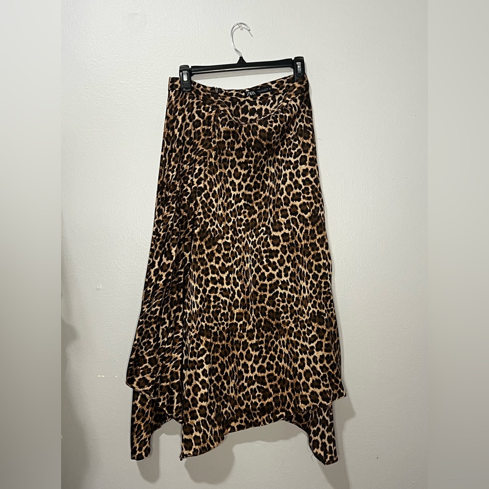 Zara Cheetah Print Maxi Skirt High Waist Slit (Size Large)